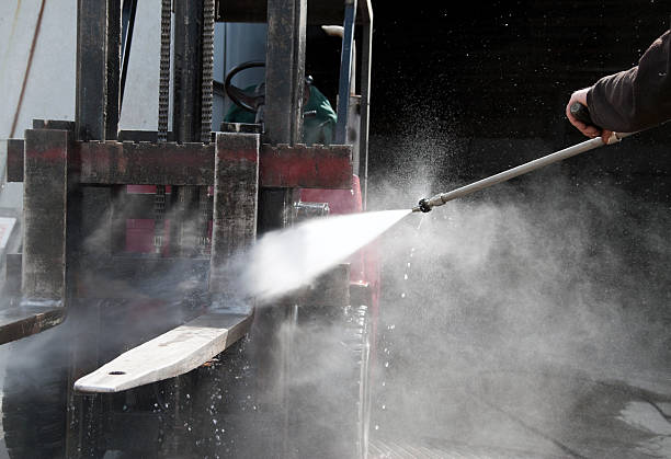 Why Choose Our Certified Pressure Washing Experts for Your Project Needs in Wedgefield, FL?